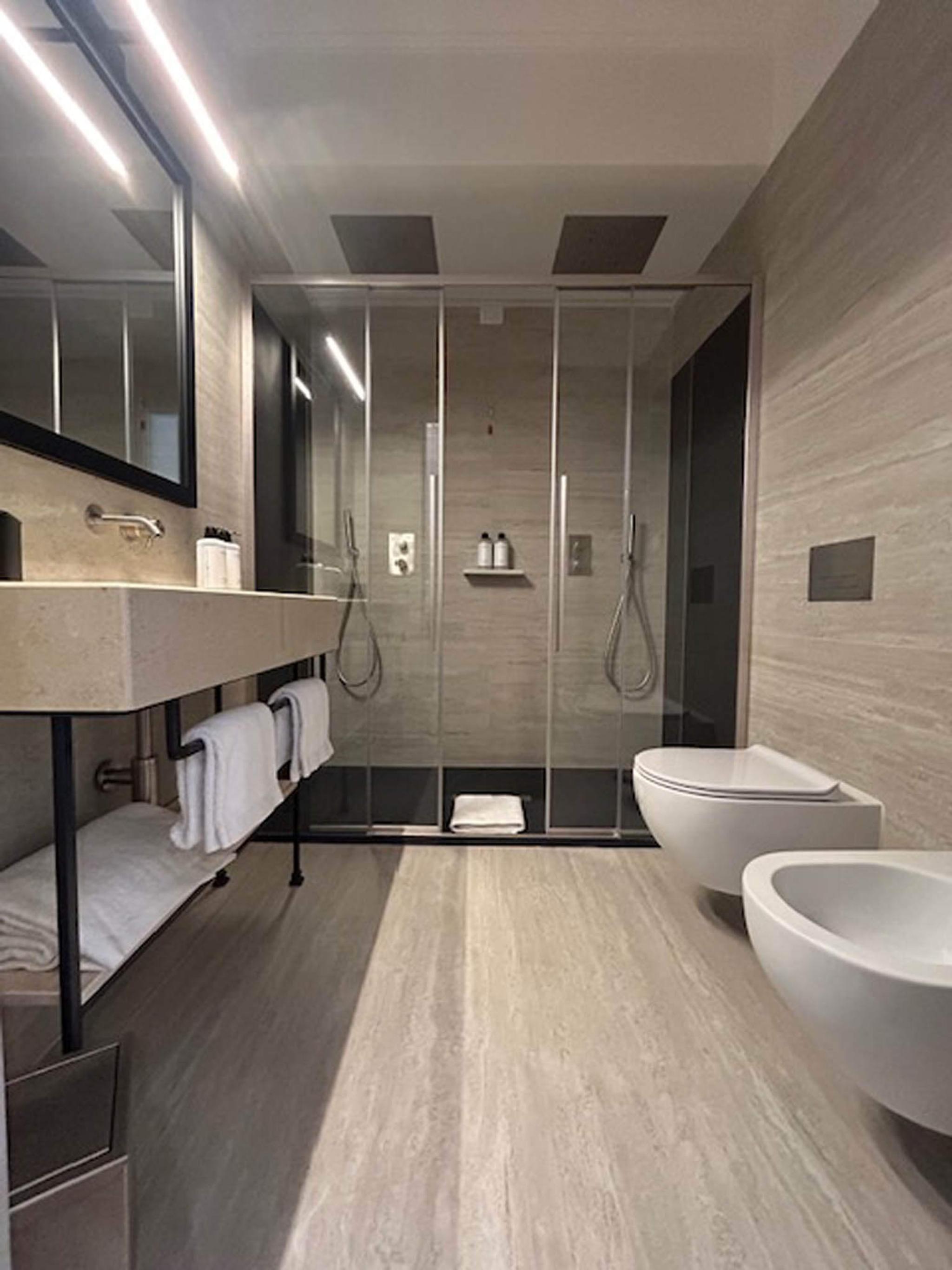 Photos | PALAZZO GOLDONI CONDOTTI COLLECTION, ROME