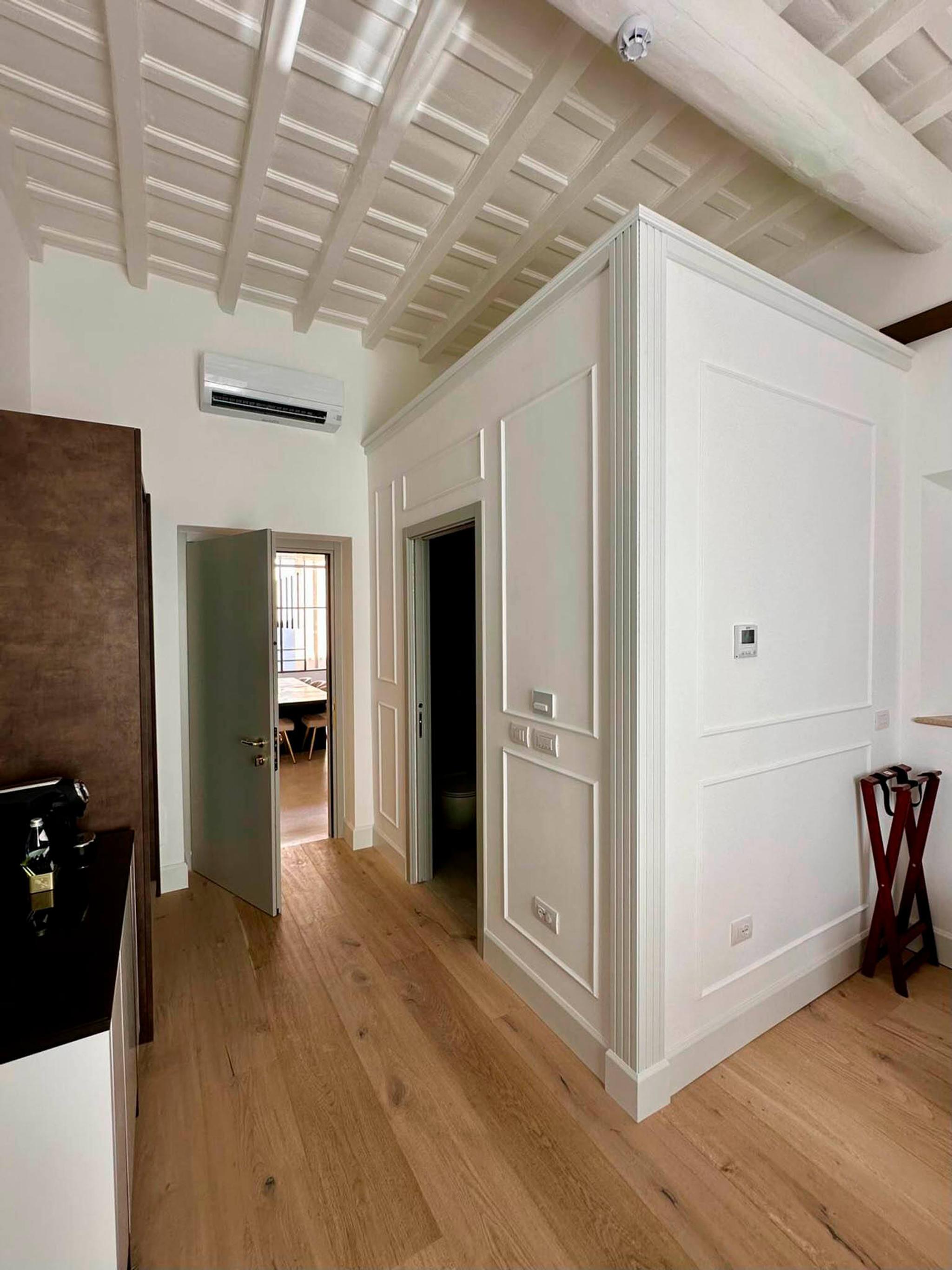 Photos | PALAZZO GOLDONI CONDOTTI COLLECTION, ROME