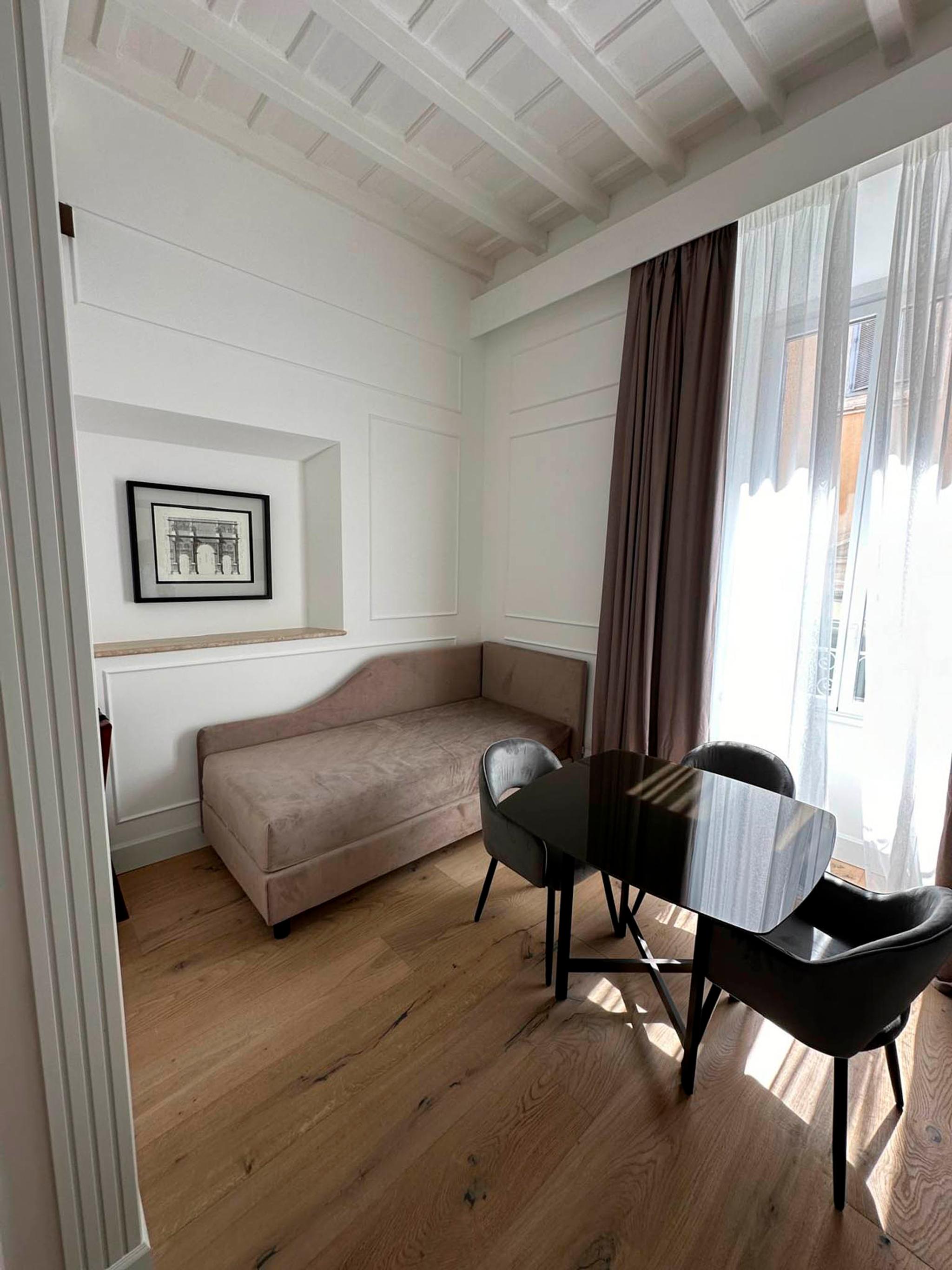 Photos | PALAZZO GOLDONI CONDOTTI COLLECTION, ROME